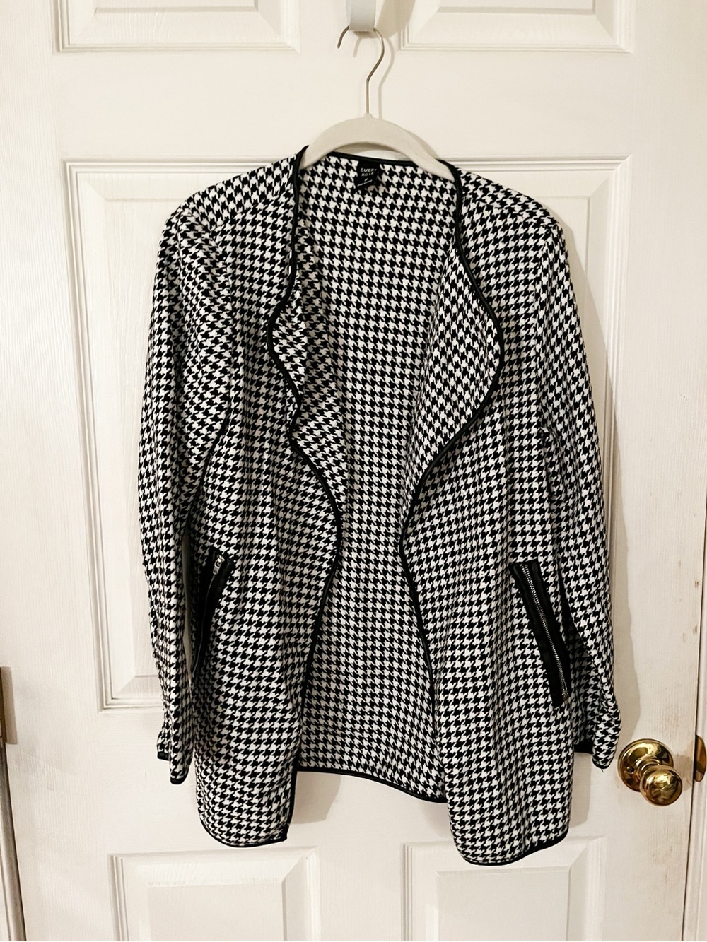 Black & White Houndstooth Open-Front Jacket